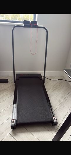 Walking pad with remote , handle bar and never used mat