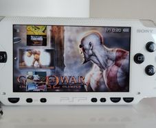 PSP 1004 White Modded 2 Batteries Original OSTENT new 64gb original charger