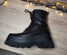 Black Platform Boots size 39 from KOI