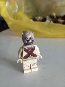 Lego star wars minifigure tusken raider