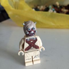 Lego star wars minifigure tusken raider