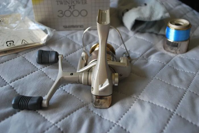 Shimano Twin Power XT3000