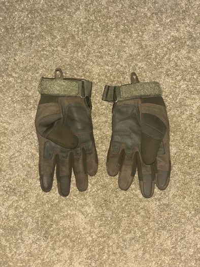 tactical gloves