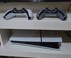 PS5 Slim Digital Edition + 2 Controllers + Original Box