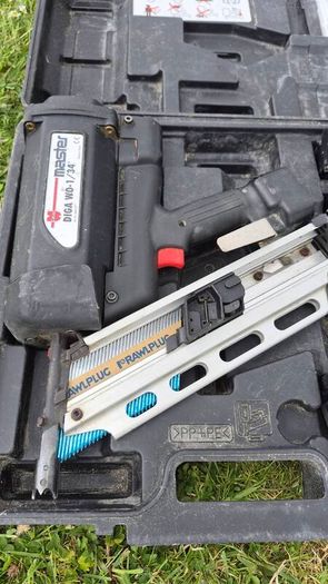 1st fix nail gun