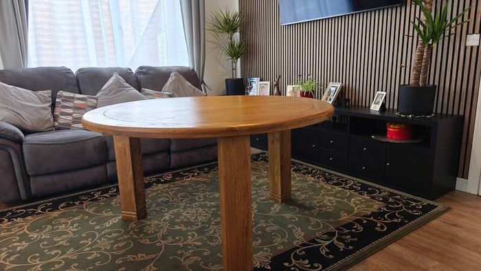 Oak Dining table