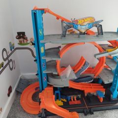 hot wheels ultimate shark
