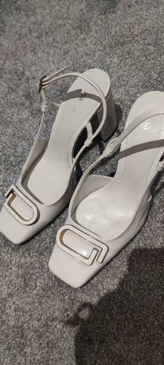 Zara cream block heels size 5