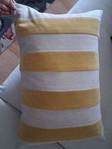 Meadows & Byrne Harlow Cushion