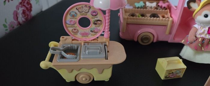 sylvanian families donut cart