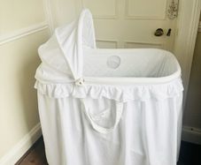 vintage style moses basket