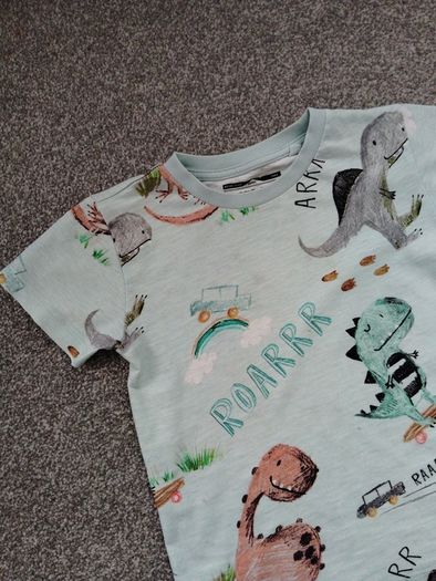 NEXT boys t-shirt.age 4/5