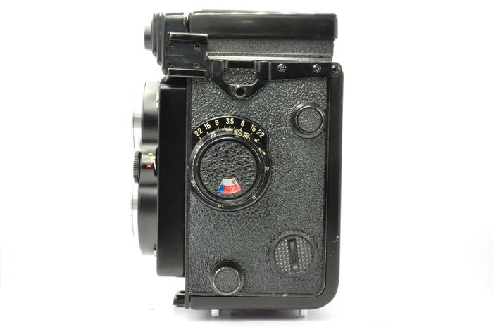 Yashica G 124 MAT TLR Camera Medium format 6x6 Film Roll- Good condition. -FULL SERVICE-