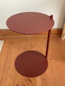 Noo.ma Ande side table - Auburn Red