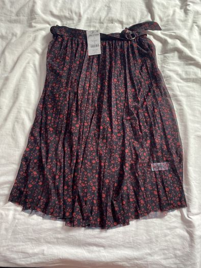 Ladies Skirt size 12 BNWT