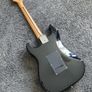 Fender SQUIRE SE Stratocaster 2007 + Extras Image 2