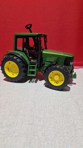 Bruder John Deere 6920  toy tractor in 1:16 scale