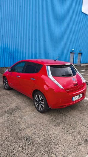2015 Nissan Leaf Tekna 24kWh  5,950 ONO