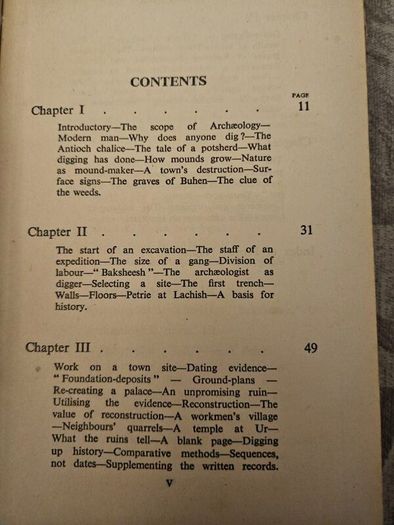 Digging Up The Past. By Sir Leonard Woolley. 32 Illustrations.  Paperback In Good Condition.  See Photos For Same.