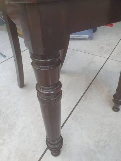 Victorian mahoganh hall chair
