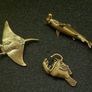 3 brass fish. Image 2
