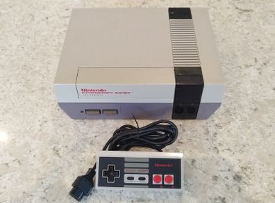 NES Nintendo Entertainment System Console