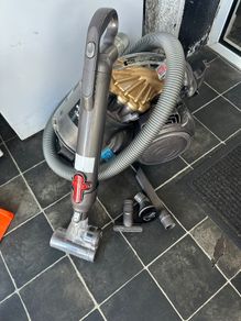 dyson hoover