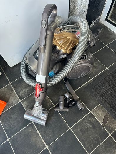 dyson hoover
