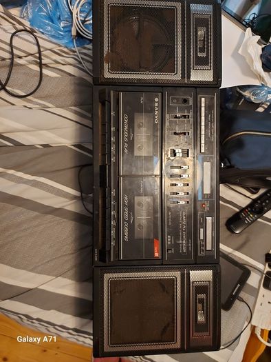 Vintage SANYO Radio and Dual Tape Deck, Model No. C36L, and 2 speakers, in excellent condition, both Tapes and Radio functioning well