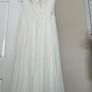 Wedding dress Image 2