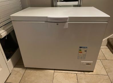 Beko CF1100APW Chest Freezer - White