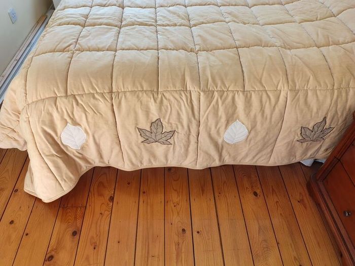 Luxury Heavy Quilted Double Bedspread Set