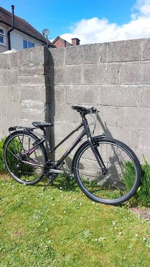 Giant Escape Hybrid bike - Size Small/16" - Commuting bike - Fully serviced - Excellent condition
