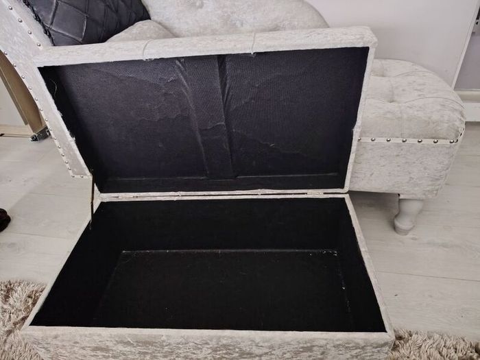 chaise longue