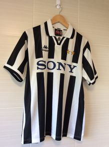 Juventus Jersey. Season 1995/1996. Authentic Original Kappa Home Jersey From 1996. Not A Modern Day Remake.