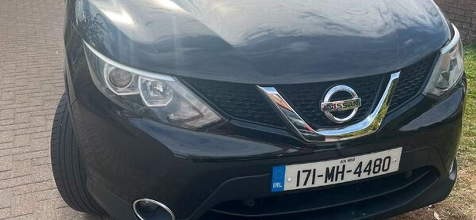 Nissan Qashqai 2017 N-Connecta + sunroof +360 cam