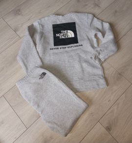 x3 Bundle - The North Face Tracksuit + The North Face T-Shirt - Size - 5-6 Years