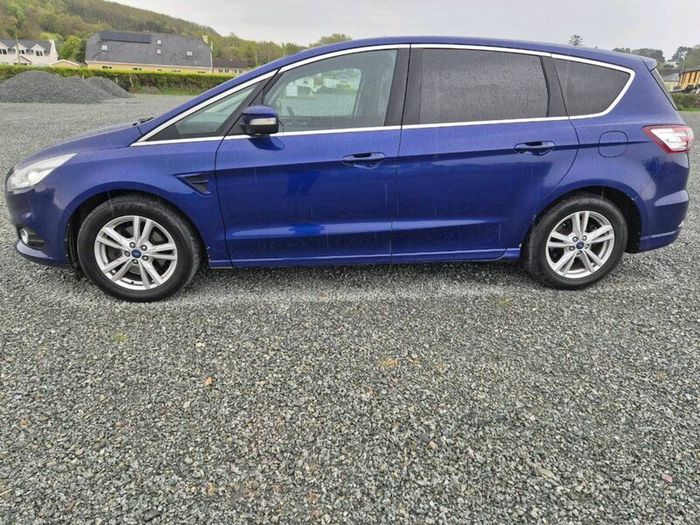 162 Ford Smax 2.0 150bhp