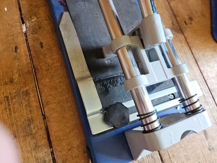 Large tile cutter