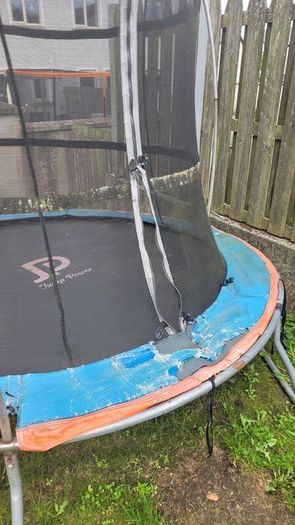 8ft Trampoline