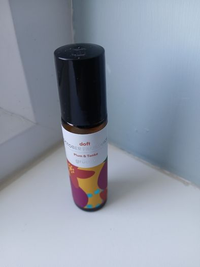Gruum Plum & Tonka roll-on fragrance, new