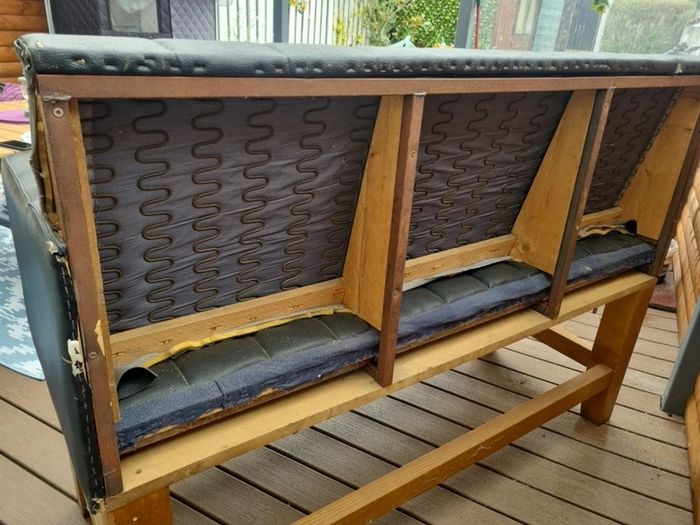 Pub Bench