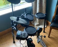 Alesis Nitro electronic drum kit