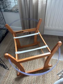 Moses Basket Stand