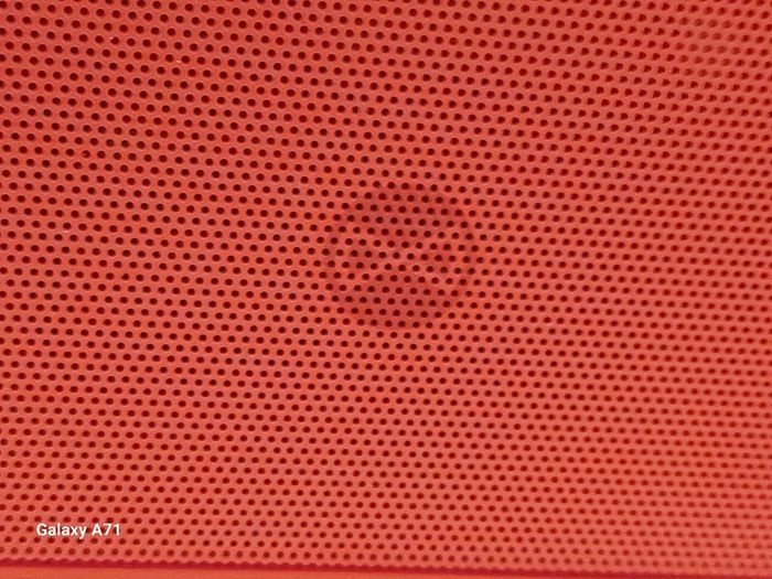 Blix 10 Bluetooth Speaker in perfect working order, Red