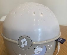 Chicco Night Light Star Projector & Music