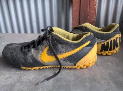 NIKE Astro turf boots