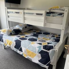 Triple bunk bed