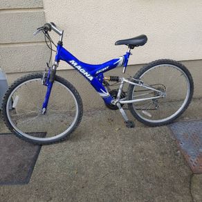 magna ascent 26" wheel bike