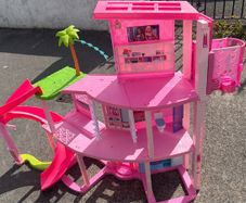 barbie dream house